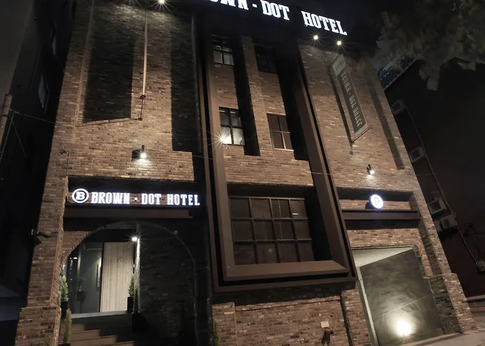 Brown Dot Yangjeong Hotel 3*