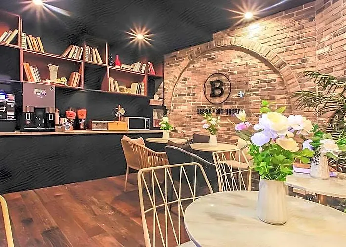 Brown Dot Yangjeong Отель Пусан