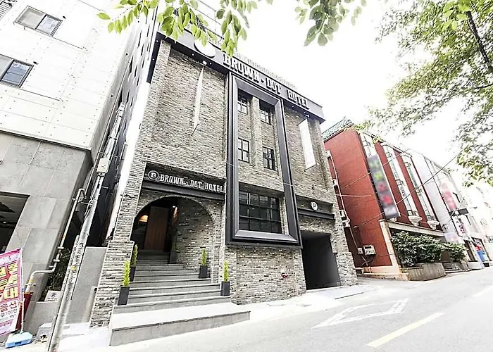 Brown Dot Yangjeong Пусан