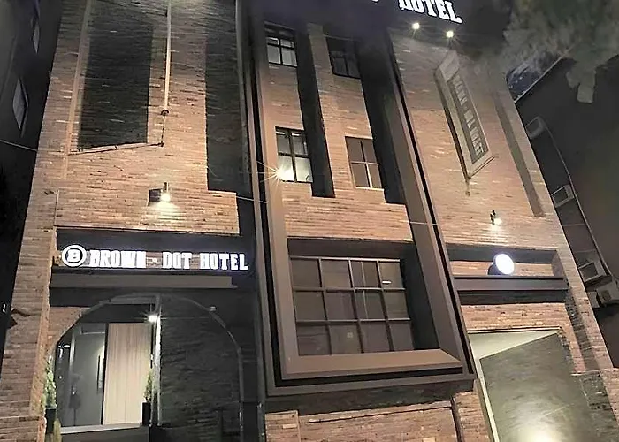 Brown Dot Yangjeong 3* Пусан